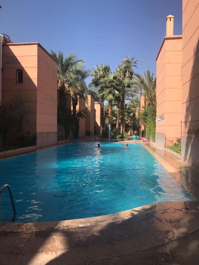 Appartement Dans Residence Avec Piscine Marrakesh Buitenkant foto